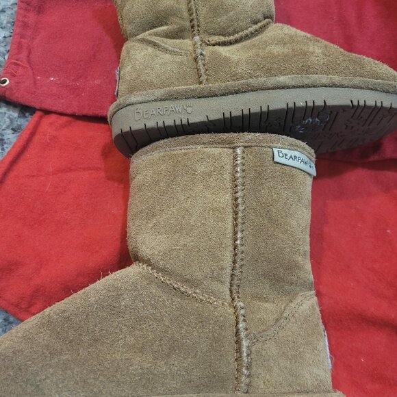 TODDLER~ BEARPAW BOOTS~SHEEPSKIN FOOTBED & SUEDE OUTSIDE~ SO CUTE! SIZE  9 - Picture 5 of 14